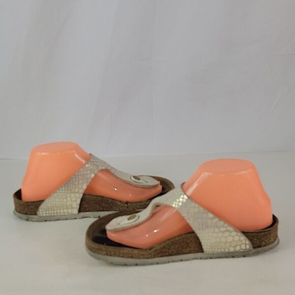 Birkenstock Gizeh Animal Print Women’s Sandals - Picture 4 of 15